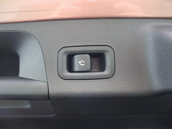 Mercedes-Benz CLA (2022) — foto 14 van 26
