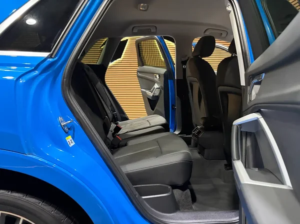 Audi Q3 (2019) — foto 16 van 28