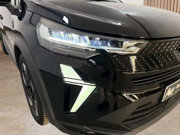 Renault Captur (2024) — foto 23 van 30
