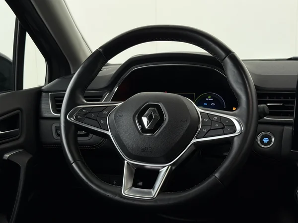 RENAULT Captur (2022) — foto 14 van 29