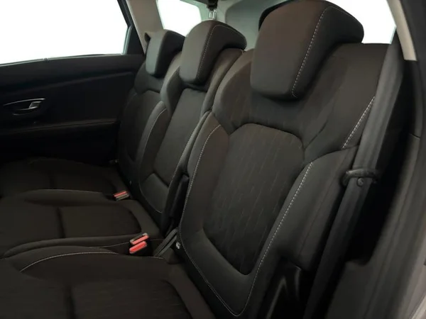 RENAULT Scénic Dsl (2019) — foto 17 van 25