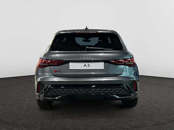 AUDI A3 Sportback (2025) — foto 9 van 14