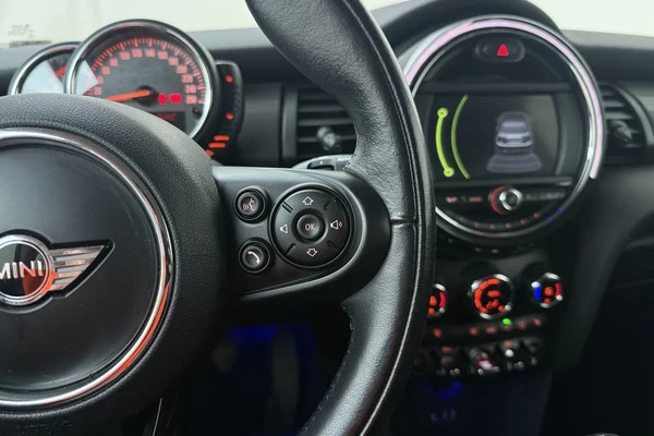 Mini Mini (F56) (2017) — foto 7 van 25