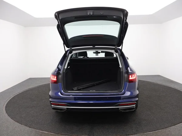AUDI A4 Avant (2022) — foto 15 van 31