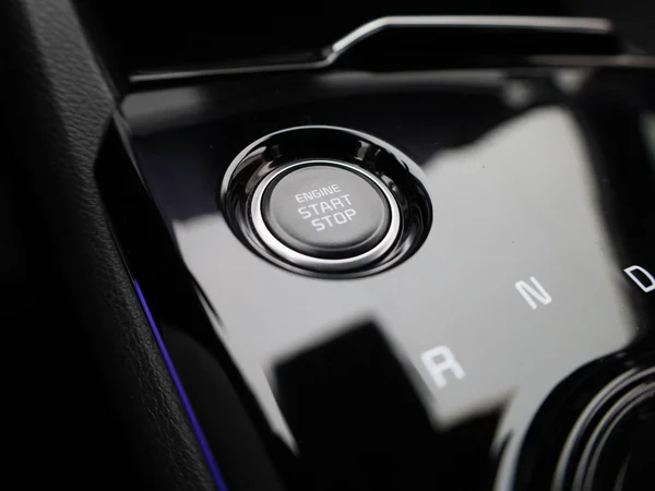 Kia Sportage (2023) — foto 24 van 48