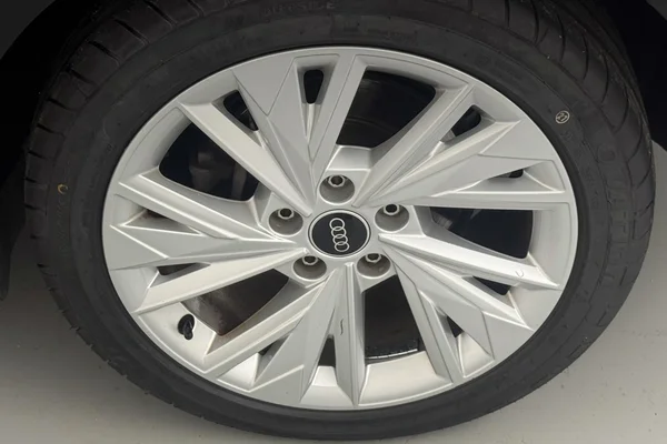 Audi A3 Sportback PHEV (2020) — foto 35 van 48