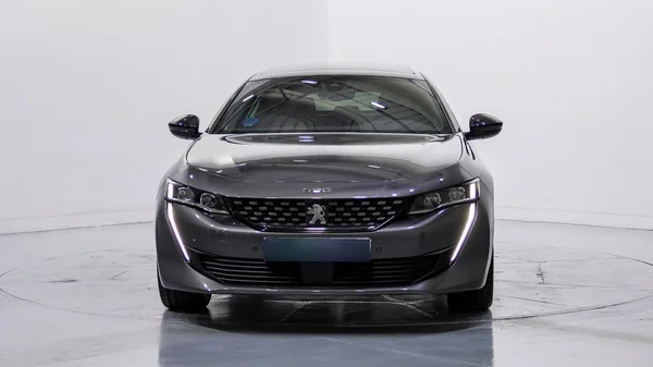 Peugeot 508 PHEV (2022) — foto 63 van 64