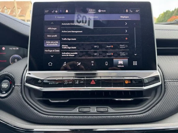 JEEP Compass (2023) — foto 20 van 31