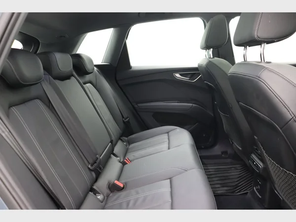 AUDI Q4 e-tron (2021) — foto 29 van 31