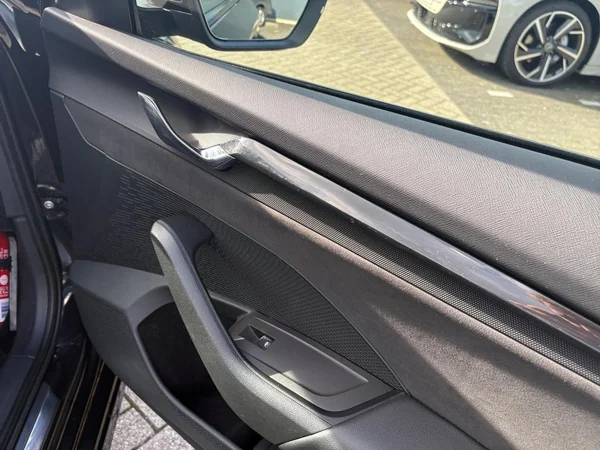 SKODA Octavia Combi RS (2022) — foto 10 van 24