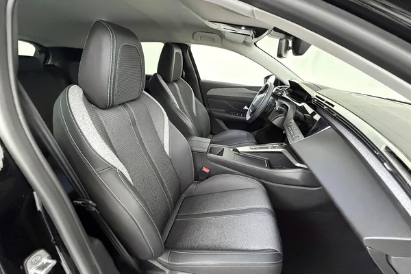 Peugeot 308 (2025) — foto 14 van 24