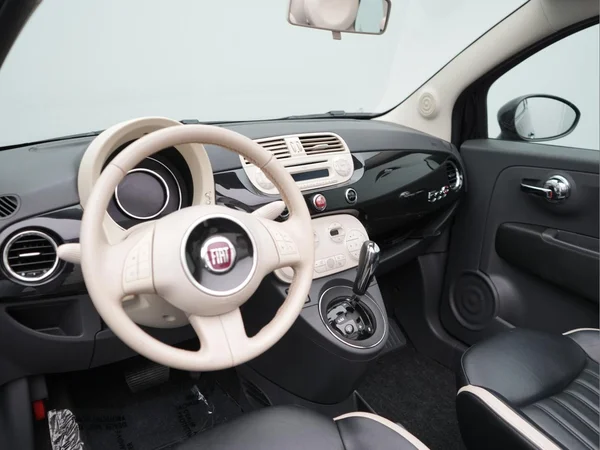FIAT 500C (2015) — foto 5 van 21