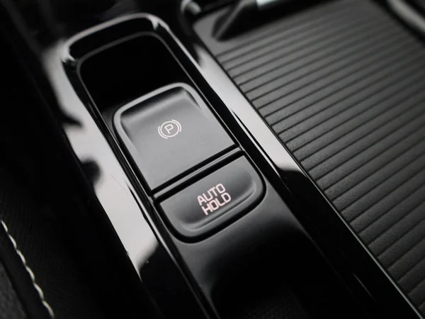 Kia cee'd (2023) — foto 21 van 41