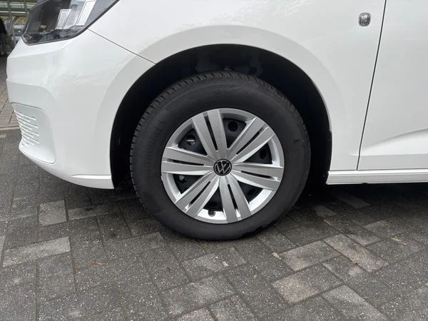 VOLKSWAGEN Caddy Maxi Dsl (2025) — foto 16 van 24