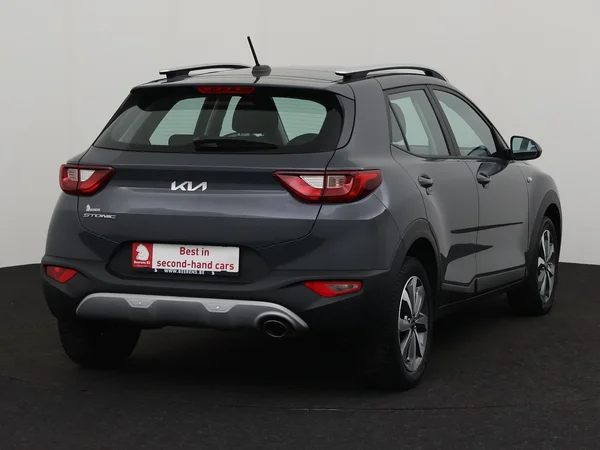 KIA Stonic (2022) — foto 17 van 23