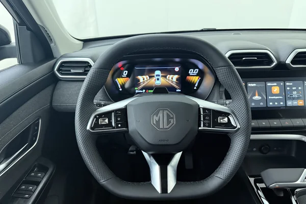 MG ZS Hybrid+ (HEV) (2026) — foto 2 van 16