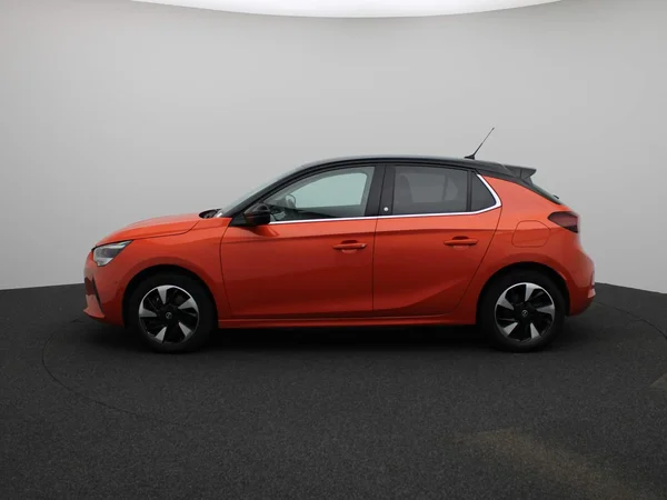 Opel Corsa-e (2022) — foto 32 van 37