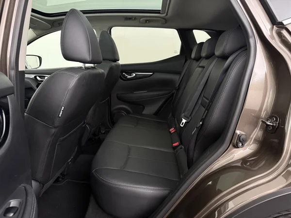 NISSAN Qashqai (2017) — foto 5 van 28