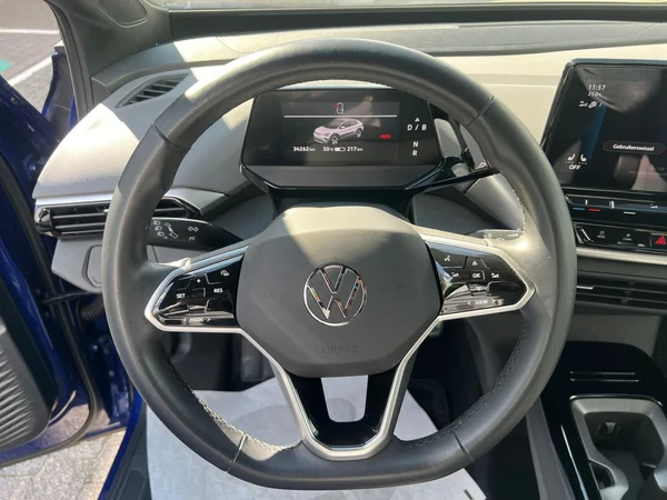VOLKSWAGEN ID.4 (2023) — foto 7 van 24