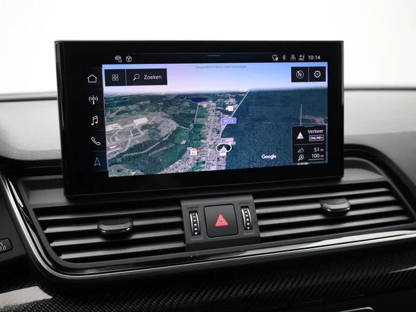 AUDI Q5 Sportback PHEV (2025) — foto 14 van 25
