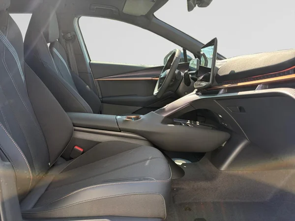 CUPRA Tavascan (2026) — foto 8 van 24