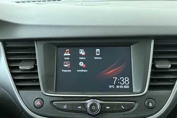 Opel Crossland (2022) — foto 3 van 27