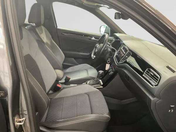 VOLKSWAGEN T-Roc R (2021) — foto 8 van 22