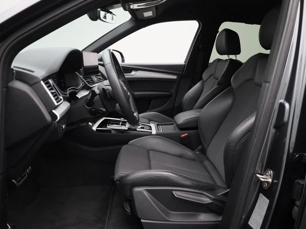 Audi Q5 (2023) — foto 2 van 44