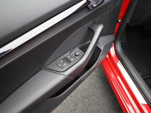 SKODA Octavia SW (2024) — foto 4 van 20