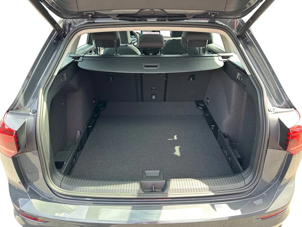 VOLKSWAGEN Golf VIII SW (2025) — foto 9 van 21