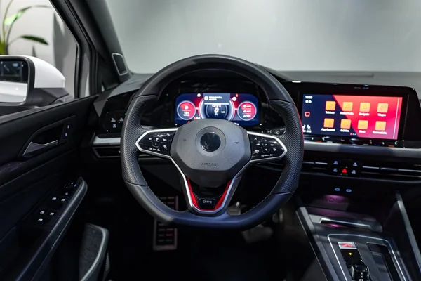 Volkswagen Golf (2020) — foto 27 van 40