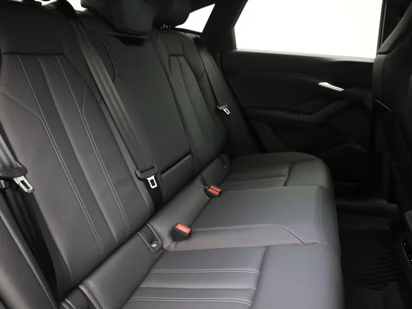 AUDI Q6 Sportback e-tron (2025) — foto 21 van 33