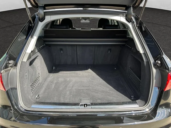 AUDI A4 Avant (2023) — foto 20 van 22