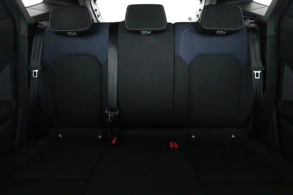 Dacia Duster (2024) — foto 6 van 16