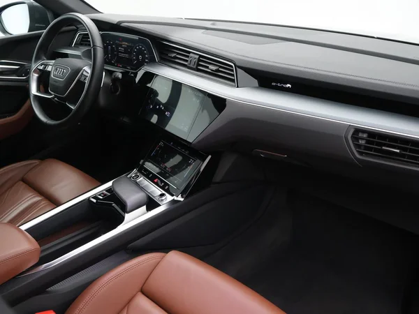 AUDI e-tron (2022) — foto 22 van 28