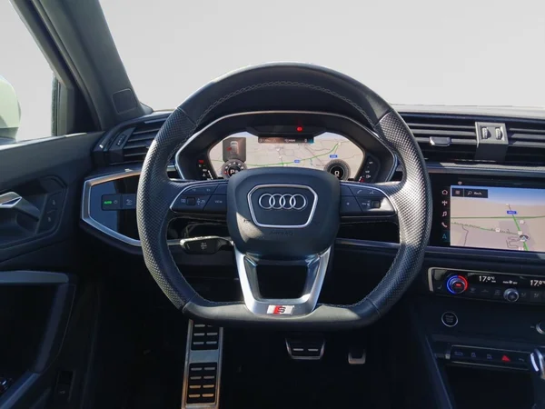 AUDI Q3 Sportback (2024) — foto 18 van 20