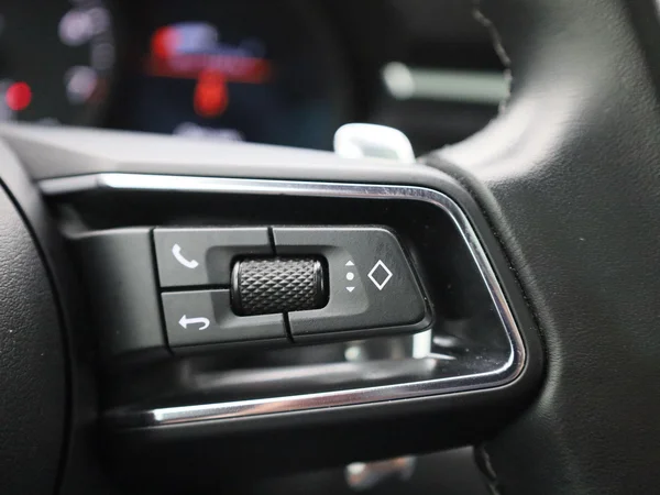 Porsche Macan (2022) — foto 18 van 60