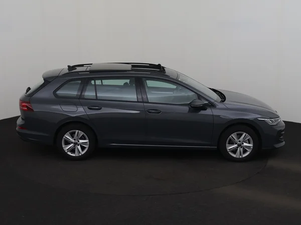 VOLKSWAGEN Golf Variant (2025) — foto 26 van 30