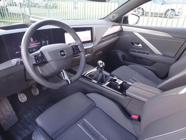Opel Astra (2025) — foto 4 van 26