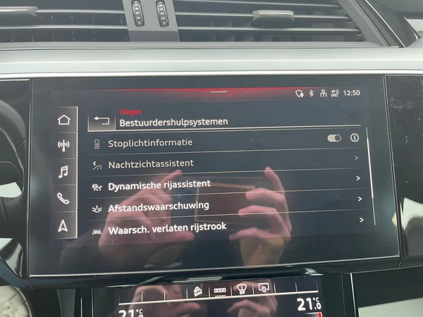 AUDI E-tron Sportback (2021) — foto 19 van 24