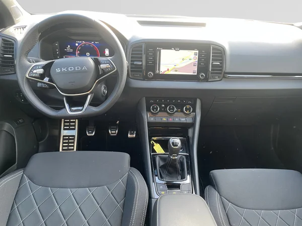 SKODA Karoq (2025) — foto 8 van 20