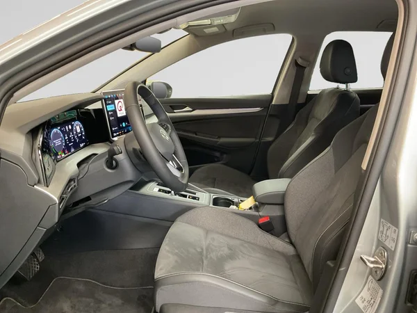 VOLKSWAGEN Golf VIII eHybrid (PHEV) (2025) — foto 22 van 22