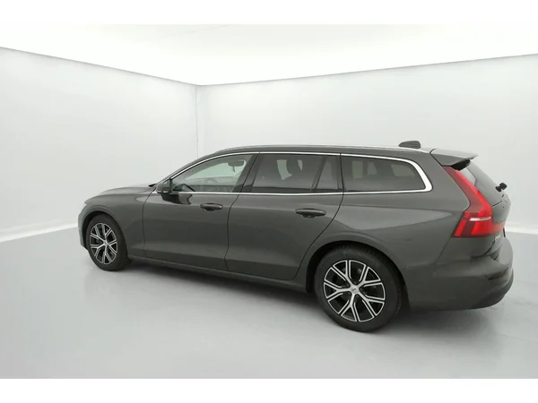 VOLVO V60 (2023) — foto 5 van 36