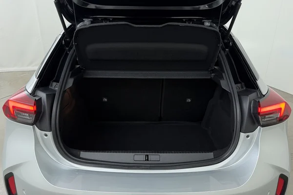 Opel Corsa (2025) — foto 20 van 24