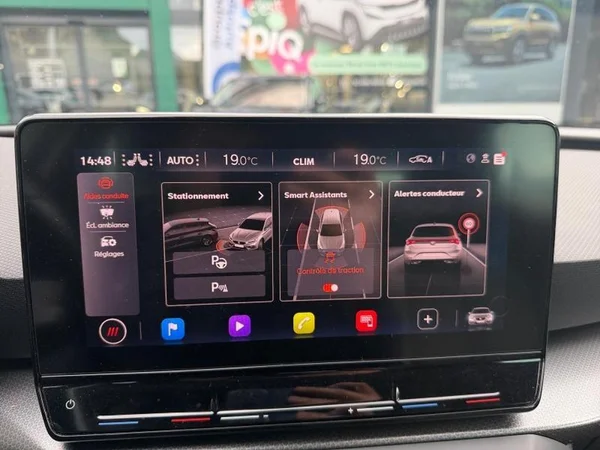 SEAT Leon (2022) — foto 13 van 30