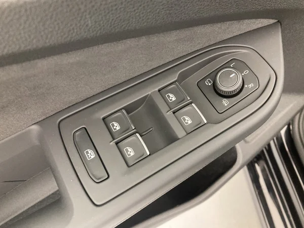 VOLKSWAGEN Golf Variant VIII (2023) — foto 16 van 36