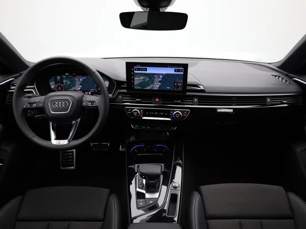 AUDI A4 Avant (2024) — foto 23 van 24