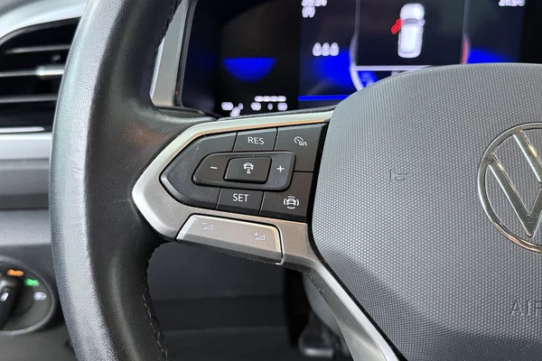 Volkswagen T-Roc (2023) — foto 5 van 19