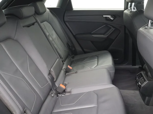 AUDI Q3 PHEV (2022) — foto 5 van 24