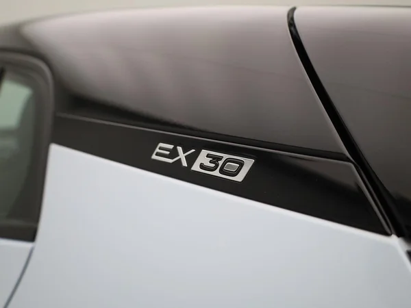 Volvo EX30 (2024) — foto 7 van 43